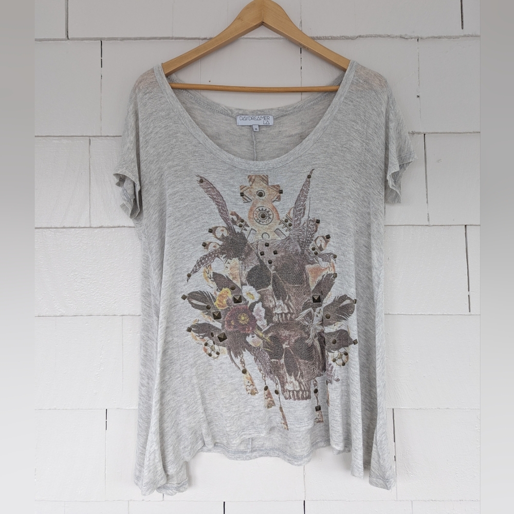 Urban Outfitters Daydreamer LA Gray Skull Graphic Shirt Size XS